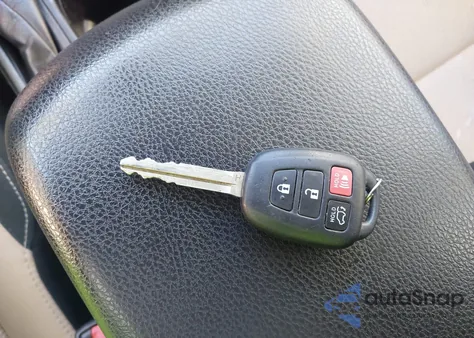 2017 Toyota Rav4 Xle from USA, damaged, VIN JTMWFREV8HJ114934